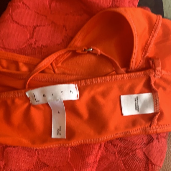 Daniel Rain Red Lace Top - Picture 9 of 9